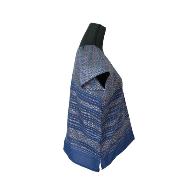 Blusa noche buena azul - Image 4