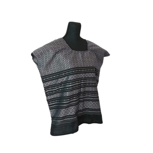 Blusa noche buena negra - Image 4