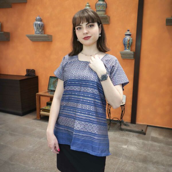 Blusa noche buena azul