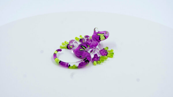 Salamandra verde morado
